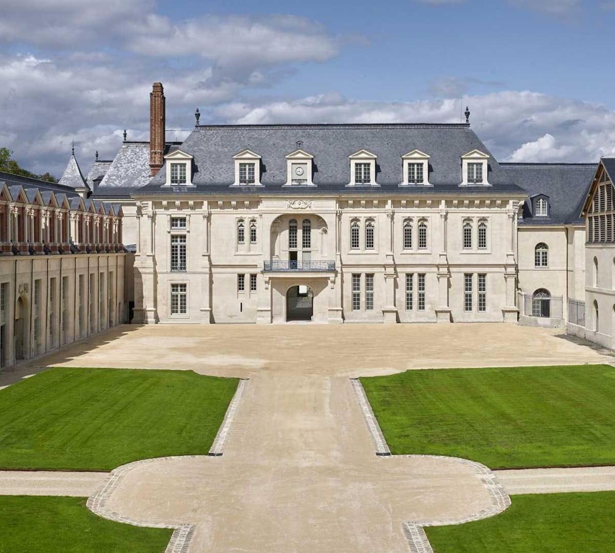 Un Appartement En Centre Ville , A 2 Pas Du Chateau De Villers Cotterets Exterior photo